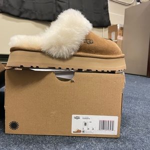 Ugg Disquette Chestnut & White Size 8
